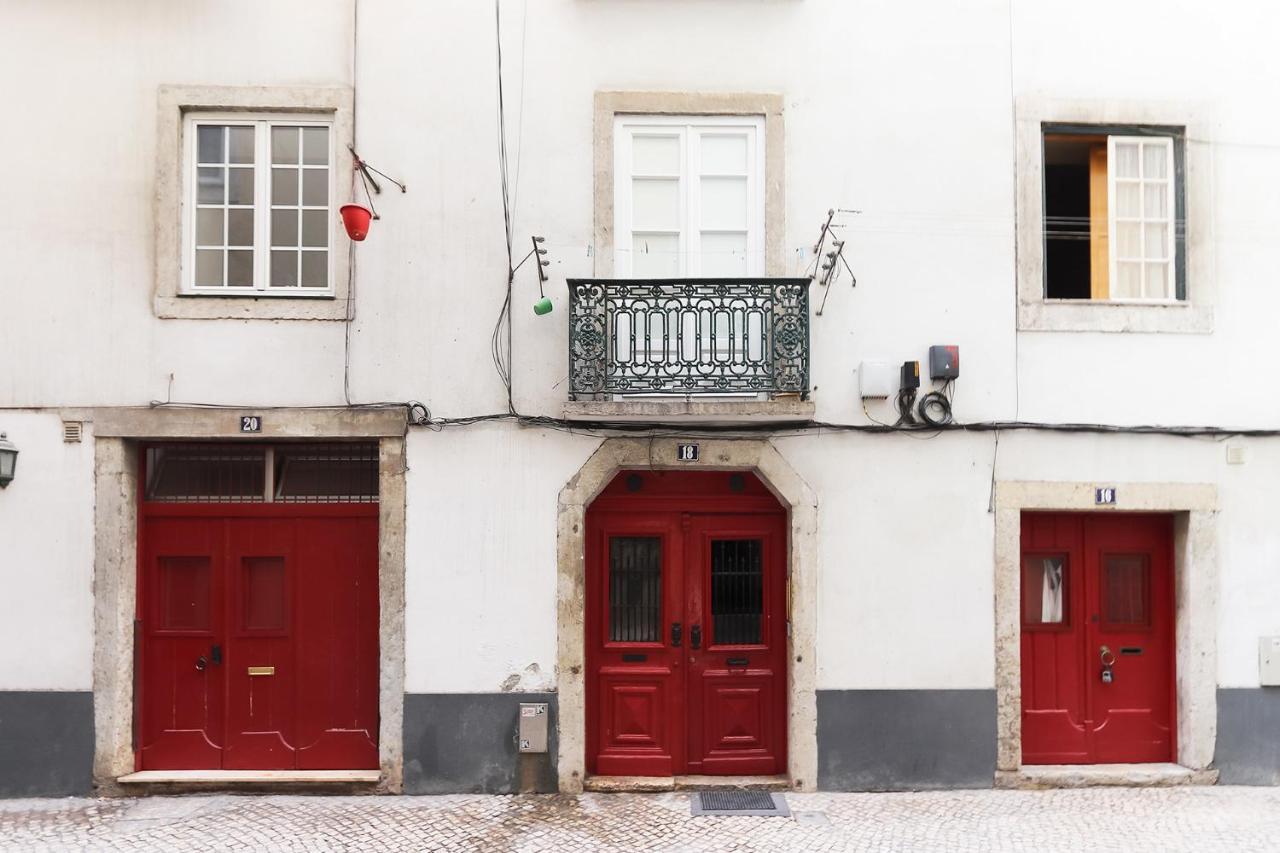 Santos Tiny Studio By Homing Lisbon Bagian luar foto