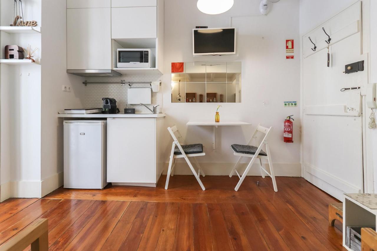 Santos Tiny Studio By Homing Lisbon Bagian luar foto
