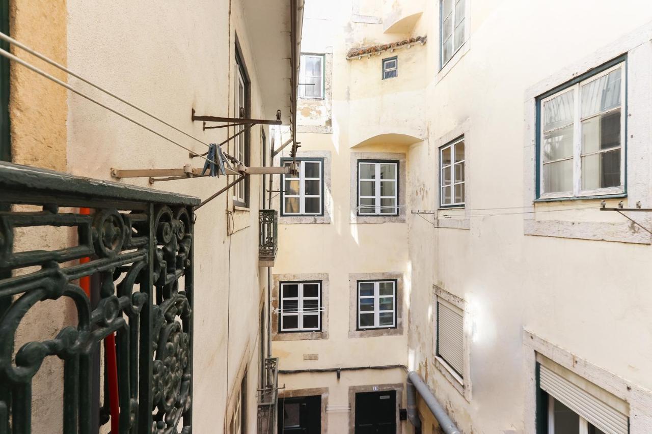 Santos Tiny Studio By Homing Lisbon Bagian luar foto