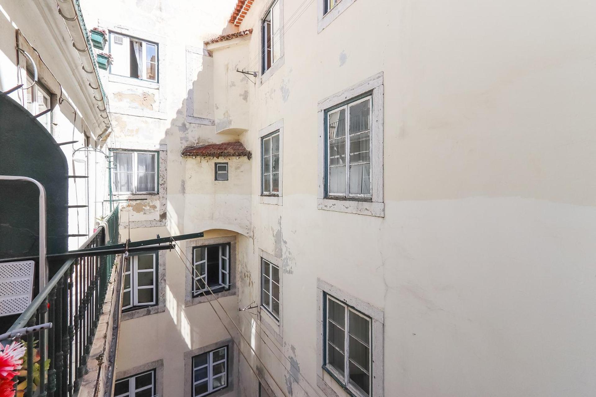 Santos Tiny Studio By Homing Lisbon Bagian luar foto