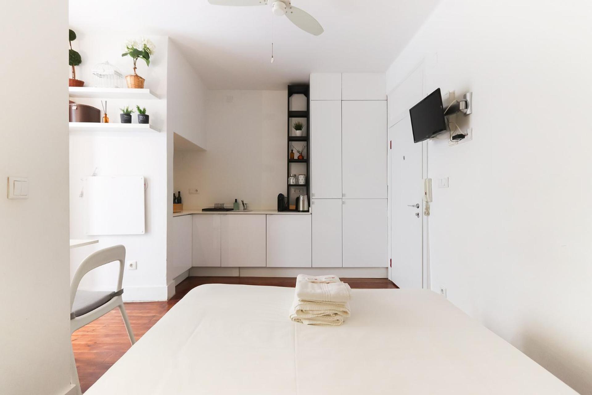 Santos Tiny Studio By Homing Lisbon Bagian luar foto